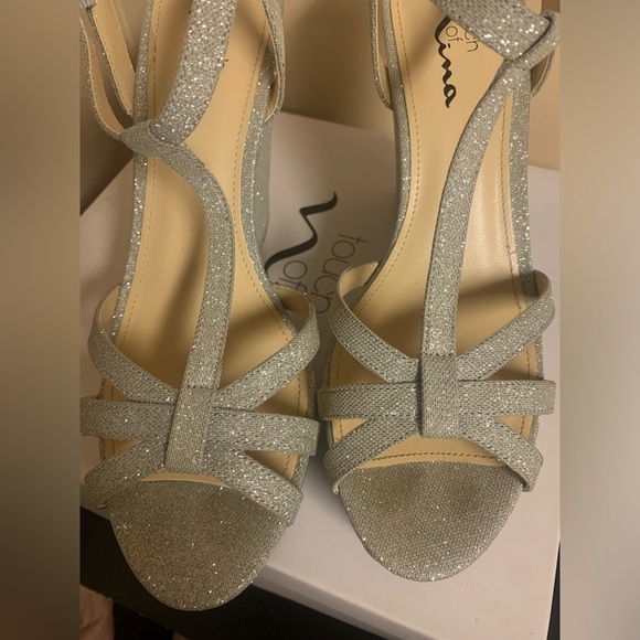 Touch of Nina Silver Glittery Valery Wedges - Picture 8 of 12